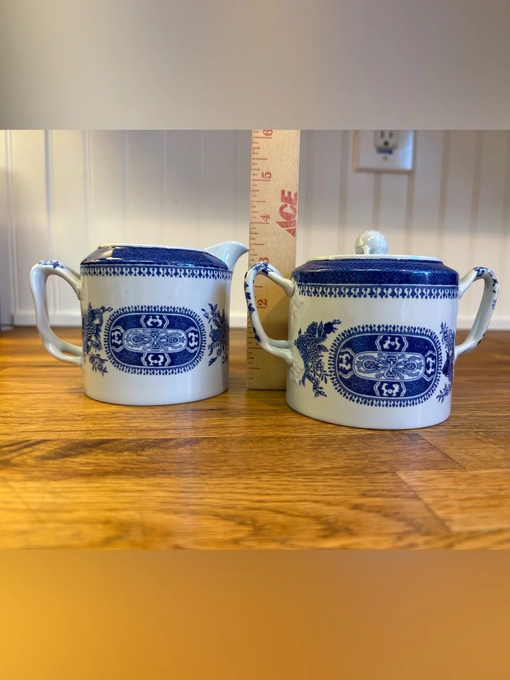 Spode ‘Fitzhugh Blue’ creamer and sugar with lid